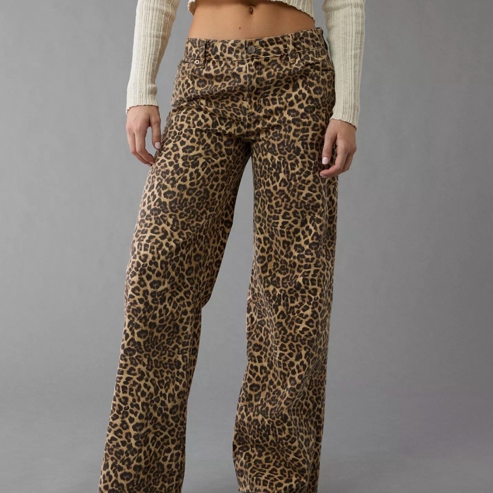 American Eagle Outfitters AE Stretch Leopard Low-Rise Baggy Wide-Leg Pant Sz 000